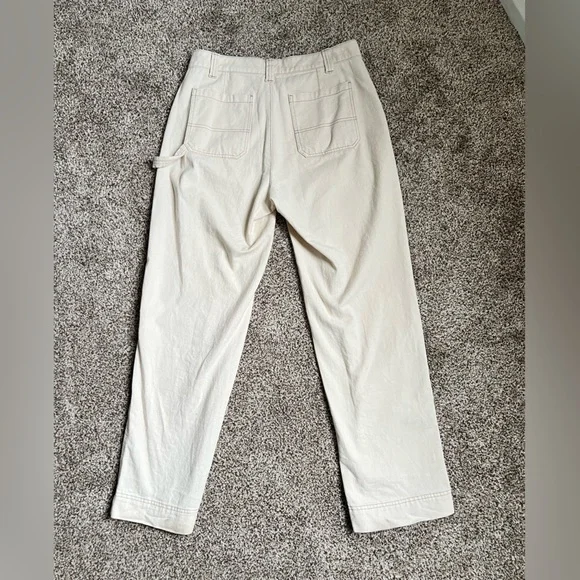 Old Navy Women's Beige Straight Leg Jeans - Picture 4 of 5